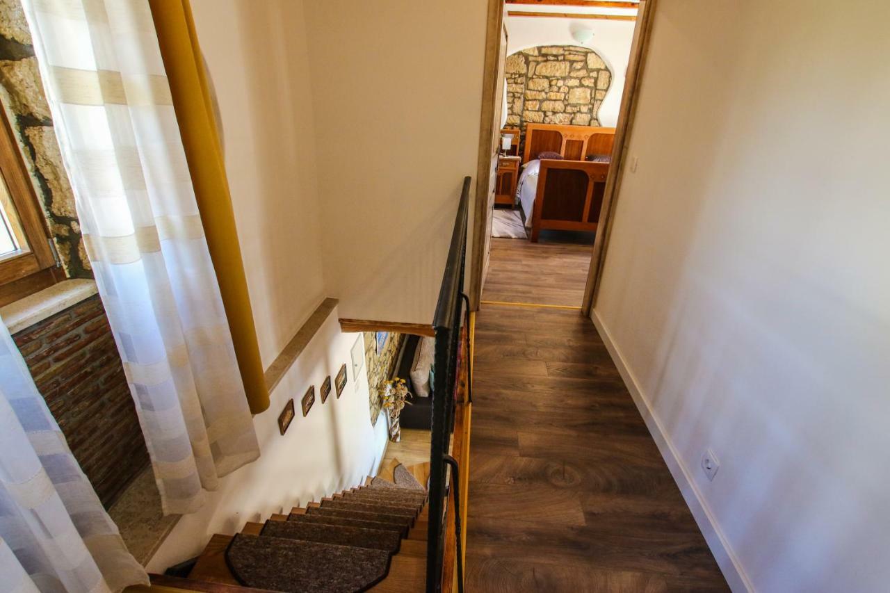 Villa Alma Kaštelir Exteriör bild