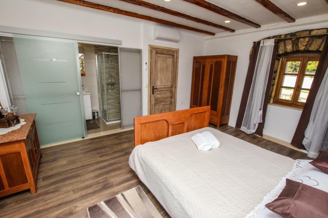 Villa Alma Kaštelir Exteriör bild